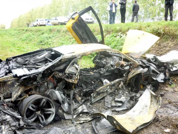 Водитель «Ламборджини» стал виновником аварии, где сгорел его автомобиль