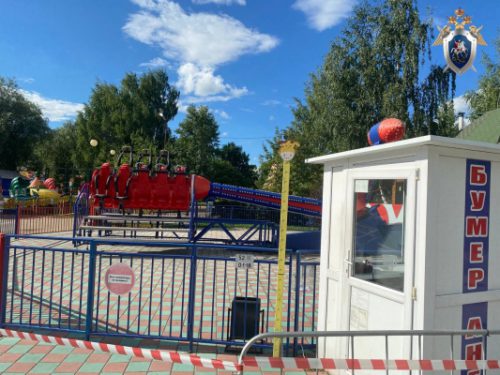 Две девочки получили травмы из-за неисправного аттракциона в Нижнем Новгороде